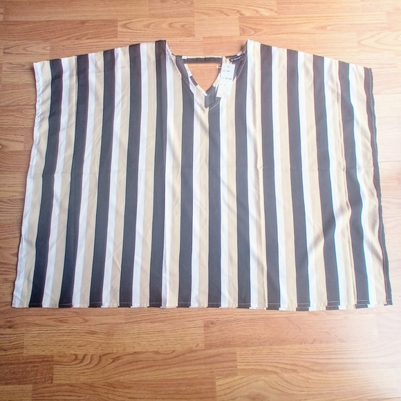 P** NWT women's plus cape style top,blk/tan/white stripe sz 2X - Picture 3 of 5